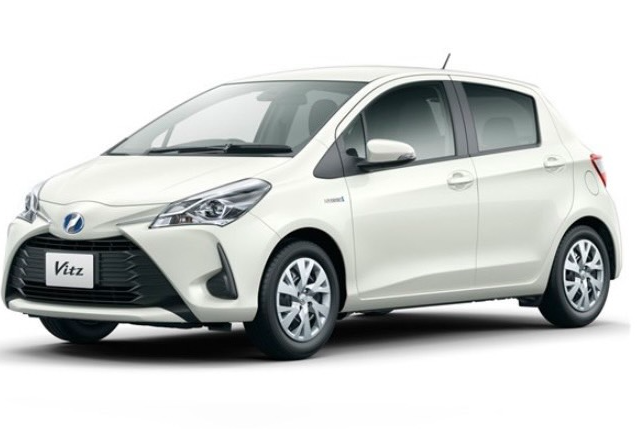 【免責込み】5名乗り コンパクトカー vitz  ( バックカメラ付き)
