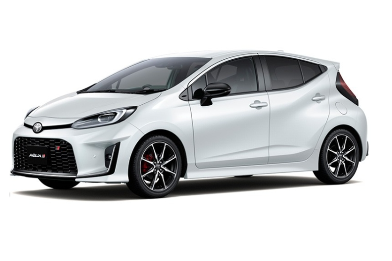 Toyota Aqua hybrid 緊湊型，低油耗，適合情侶