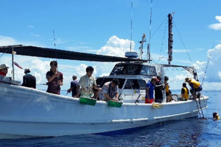 【沖縄海釣り・船釣り】自分で釣り上げたお魚を調理してもらおう！