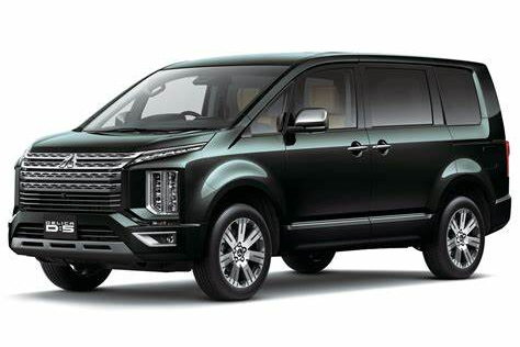 大特価キャンペーン！【免責込み】家族旅行に一押し！三菱・デリカ　8名乗り（バックカメラ・カーナビ付)