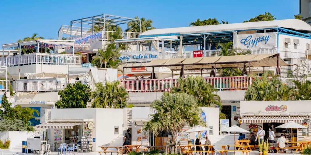 무료로 즐길 수 있는 오키나와 여행지 5곳 명소 추천 해양박물관 기념공원 아메리칸빌리지 우미카지테라스 과보반타 자카미성터3