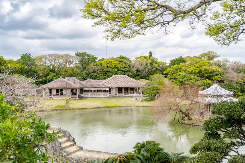 오키나와 자유여행 시키나엔 전체모습