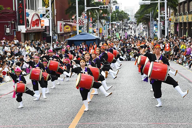 1만 명 에이사 축제