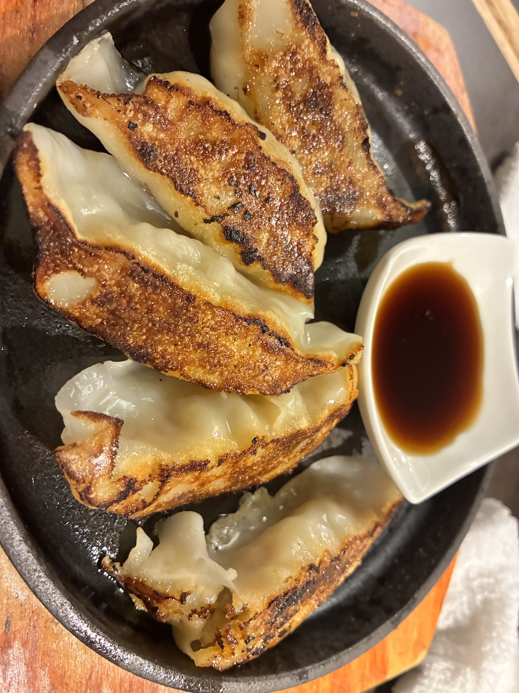 슈리 코코치 야키교자 — 바삭하게 구운 군만두