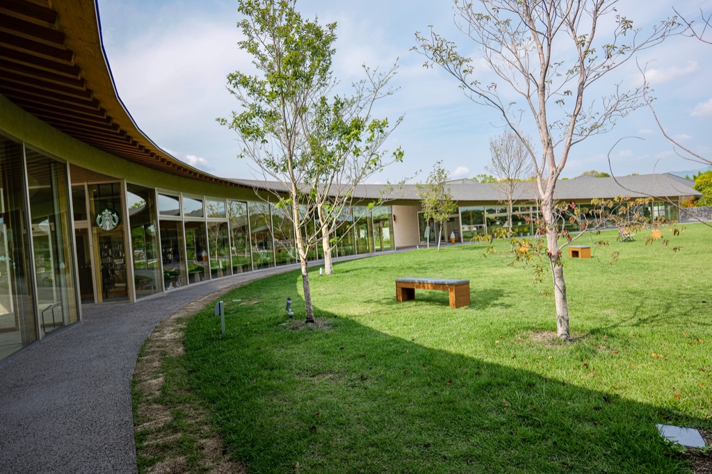 요시노가리 역사공원 서쪽 게이트 — Snow Peak GROUNDS 부지